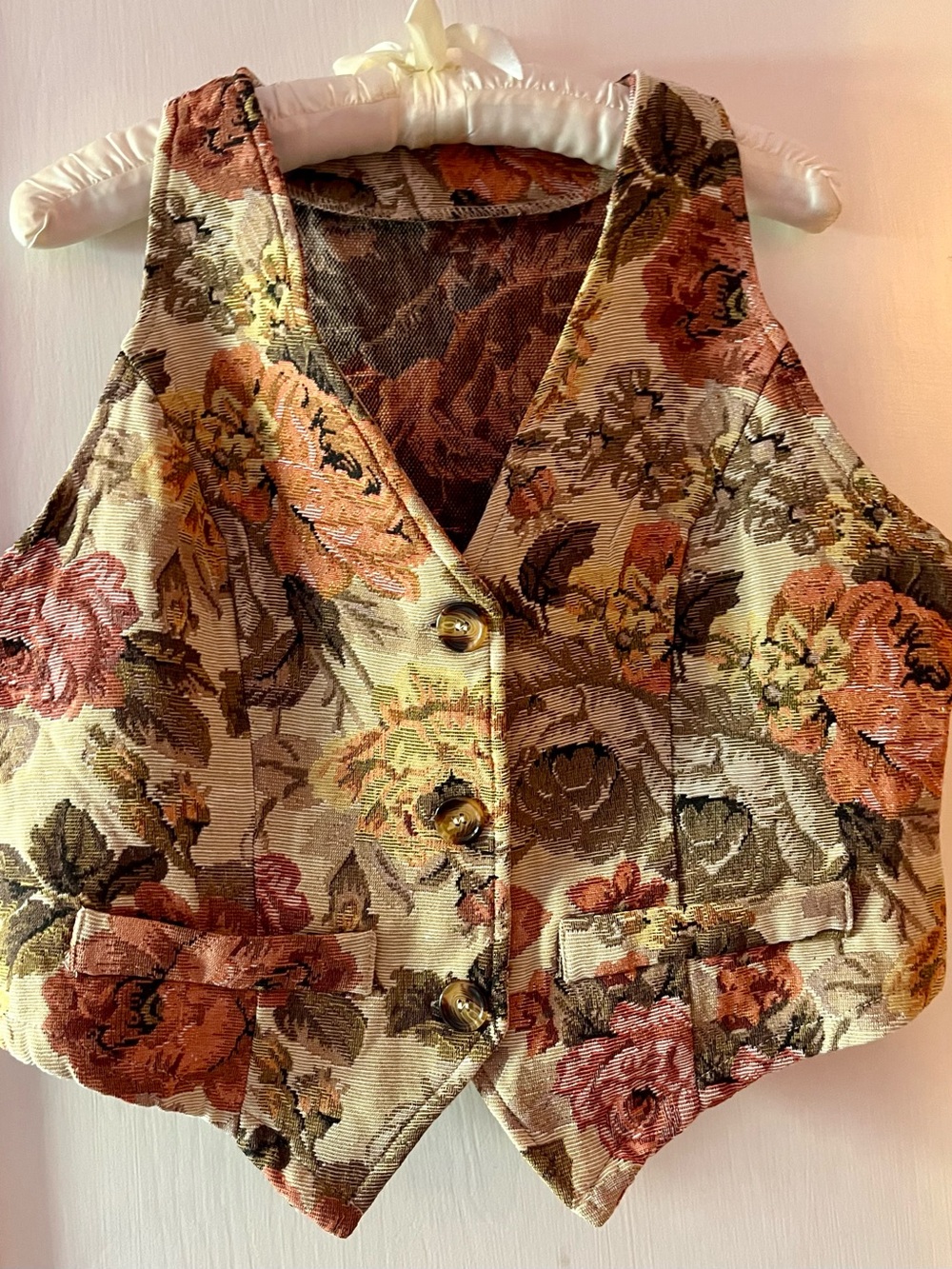 Floral Tapestry Vest in Fall Colors 3-Button Women’s Autumn Vest for Layering